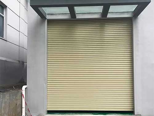 東莞電動卷閘門的特點(diǎn)？
